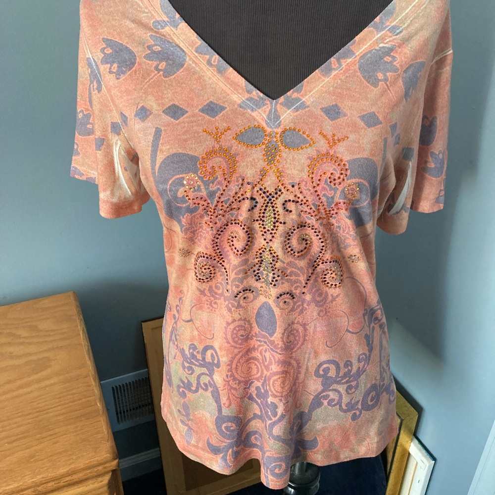 Kiara jeweled Pink Fitted Graphic T-shirt with Short Sleeves